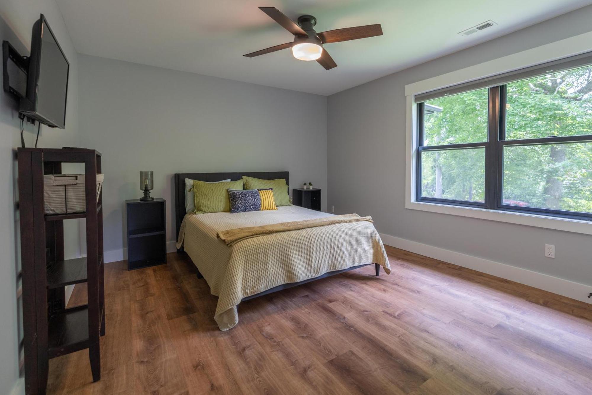 Mid-Century Modern Impeccable Remodel With Hot Tub Villa Asheville Eksteriør bilde