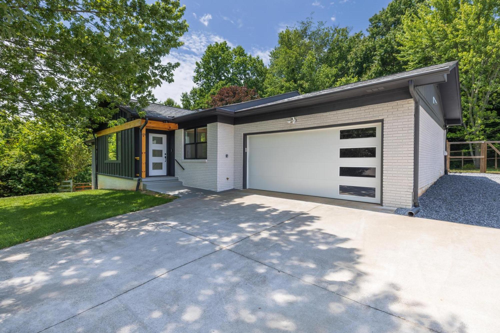 Mid-Century Modern Impeccable Remodel With Hot Tub Villa Asheville Eksteriør bilde